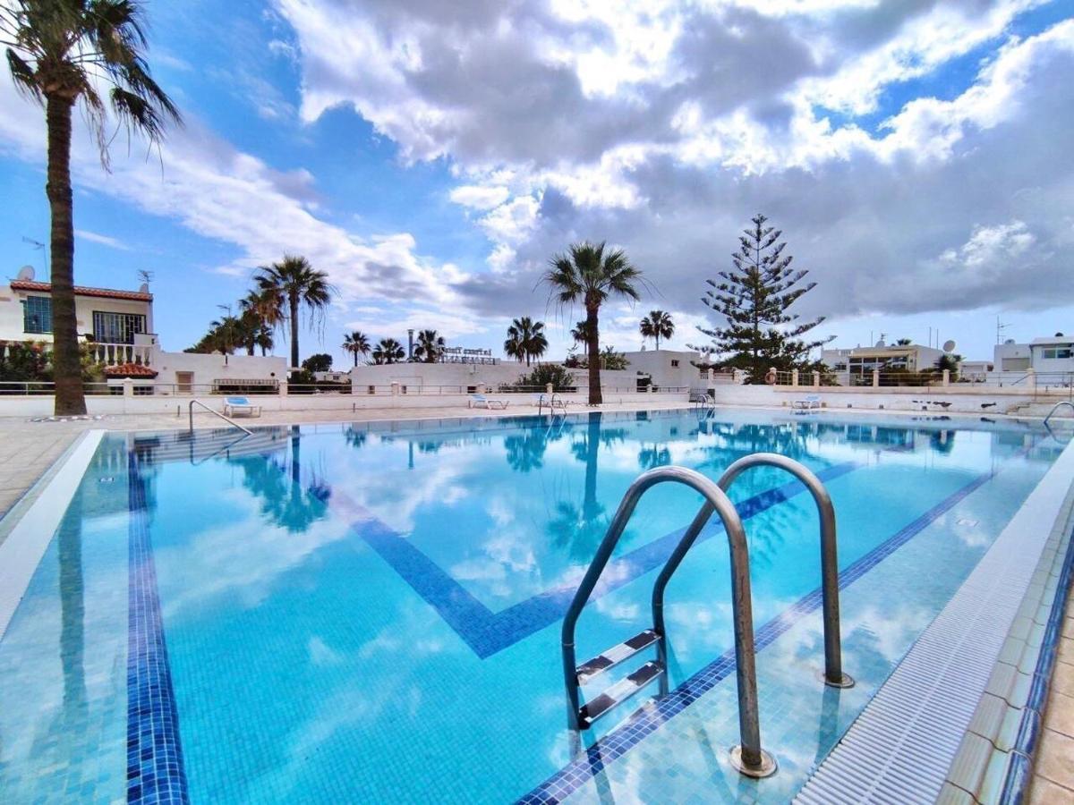 コスタ・デル・シレンチオ Bungalo Santa Anaヴィラ エクステリア 写真
